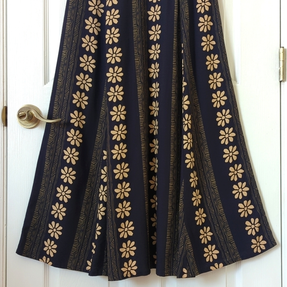 Passports of Pier 1 Imports 90s Vintage Bohemian Floral A-Line Midi Dress Navy S - Picture 11 of 11